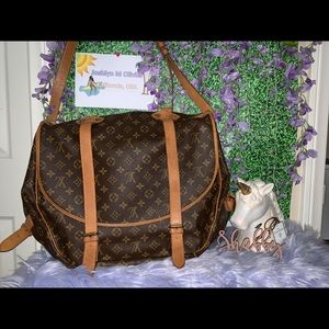 Louis Vuitton Saumur 43